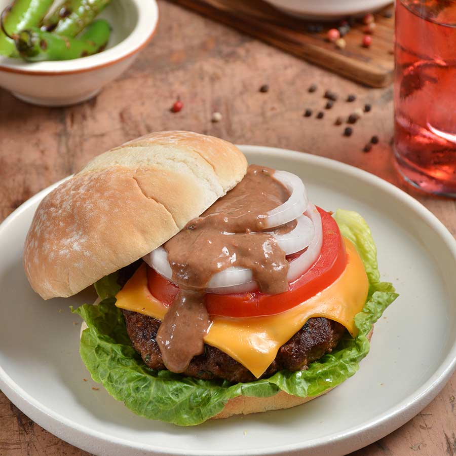 HAMBURGER WITH BEAN DIP
