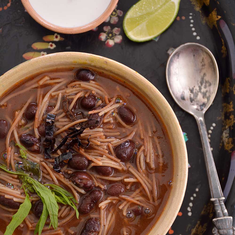 VERMICELLI WITH BLACK BEANS